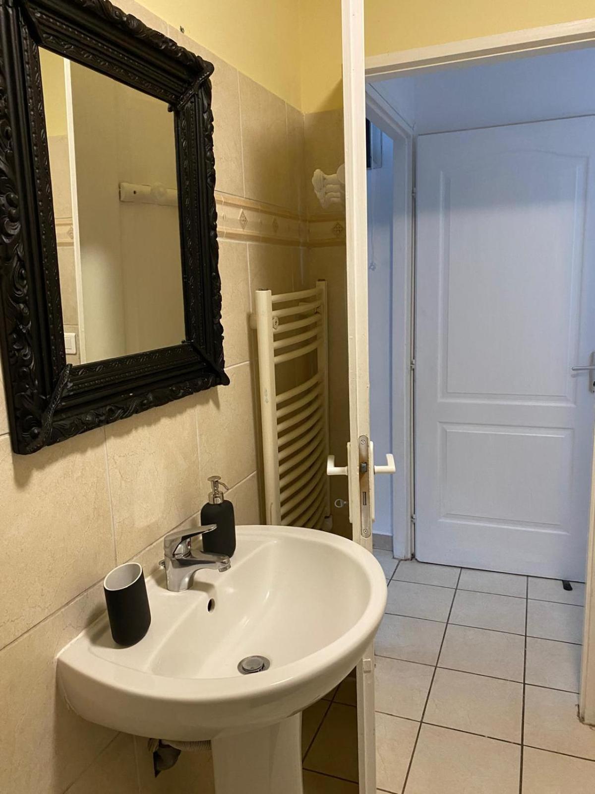 Апартаменты Agreable Rez De Jardin Avec Piscine Et Jacuzzi Червионе Экстерьер фото